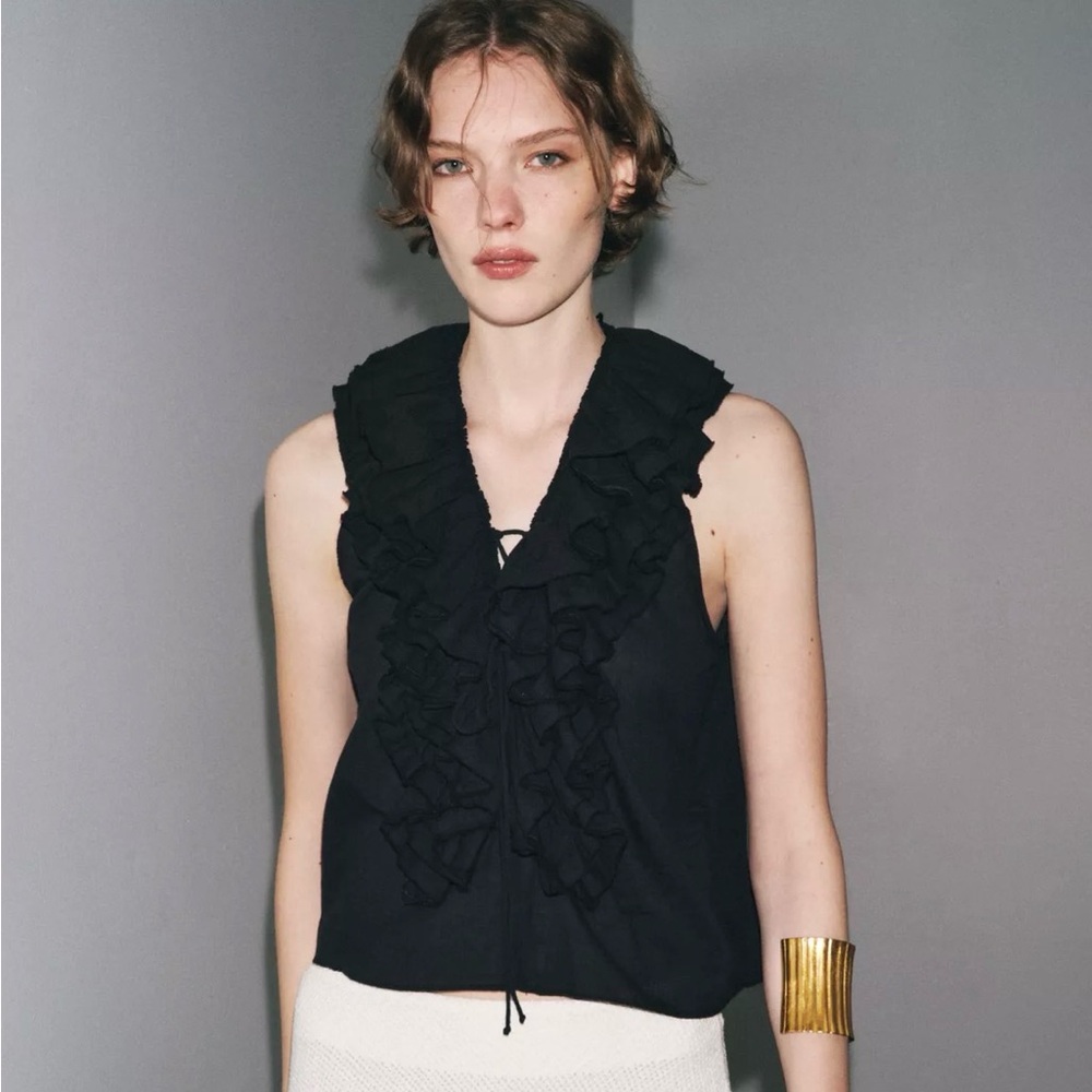 Zara Black Ruffle Sleeveless Top Size L